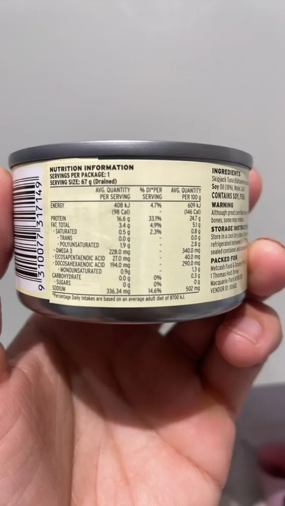 Tuna chunk in oil