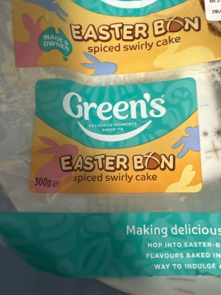 Easter Bun Spiced Swirly Cake