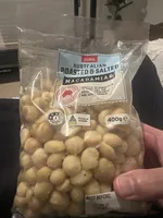 Roasted salted macadamia