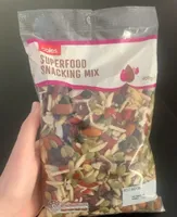 Superfood Snacking Mix