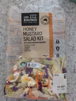 HONEY MUSTARD SALAD KIT WITH HONEY MUSTARD DRESSING ICEBERG LETTUCE CABBAGE CARROT CROUTONS