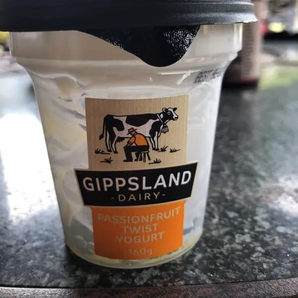 PASSIONFRUIT TWIST YOGURT