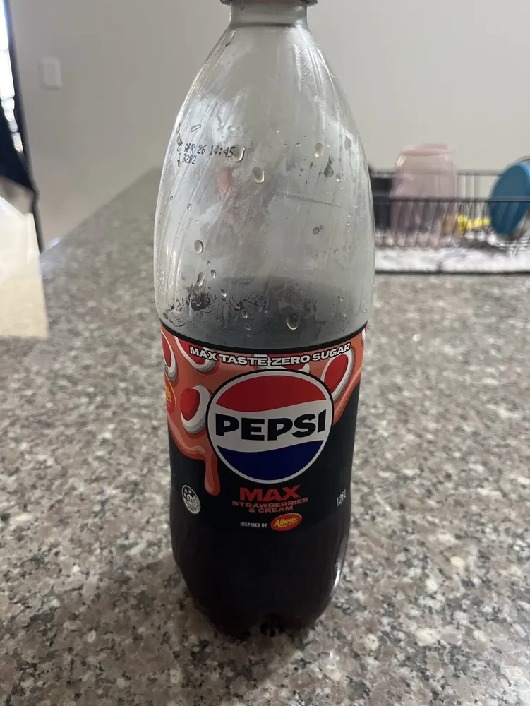 Pepsi Max Strawberries & Cream