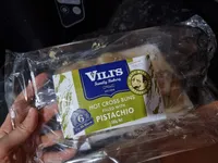 Hot Cross Buns Filled With Pistachio