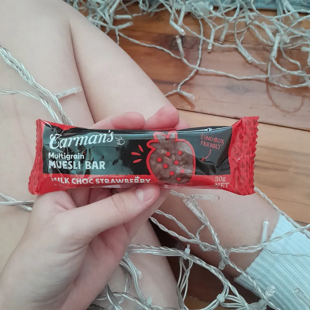 Multigrain Muesli Bar Milk Choc Strawberry
