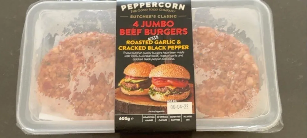 4 Jumbo Beef Burgers with Roasted Garlic & Cracked Black Pepper