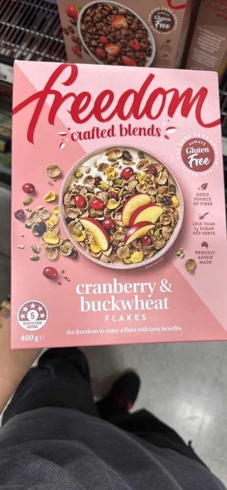 cranberry & buckwheat flakes