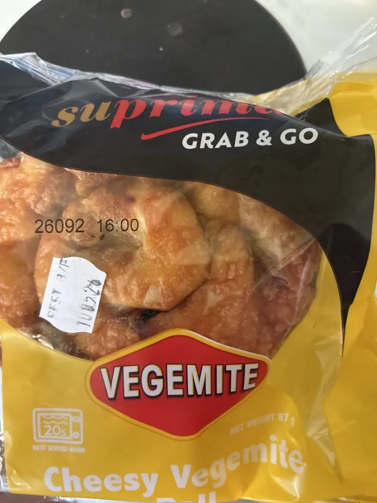 Cheesy Vegimite Roll
