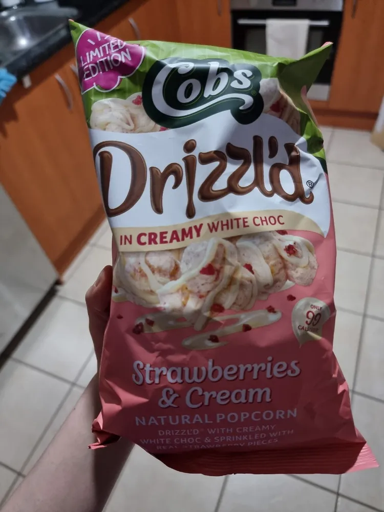 Drizzld Strawberries & Cream Natural Popcorn