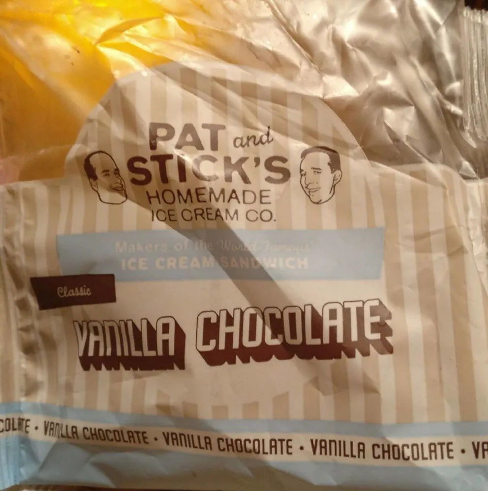 Ice cream sandwich Classic Vanilla Chocolate