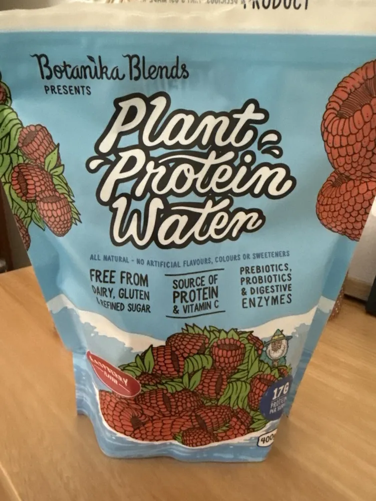 Plant protein water Raspberry