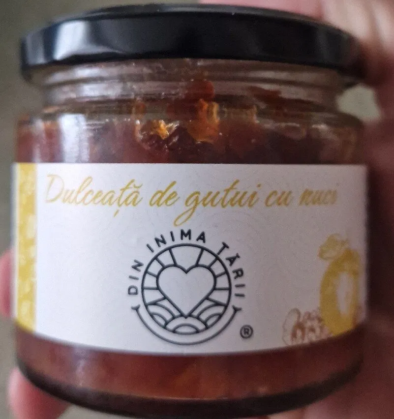 Dulceata De Gutui Cu Nuci