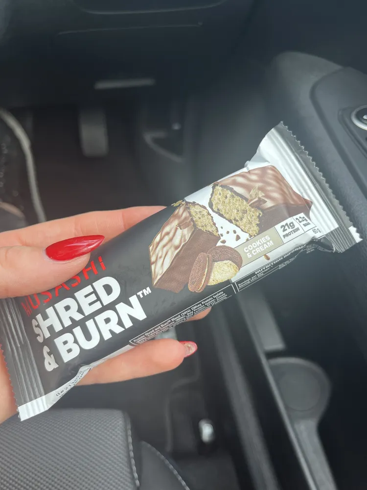 SHRED & BURN COOKIES & CREAM