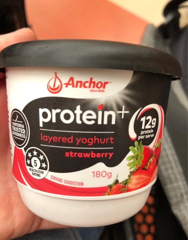 Layered yoghur