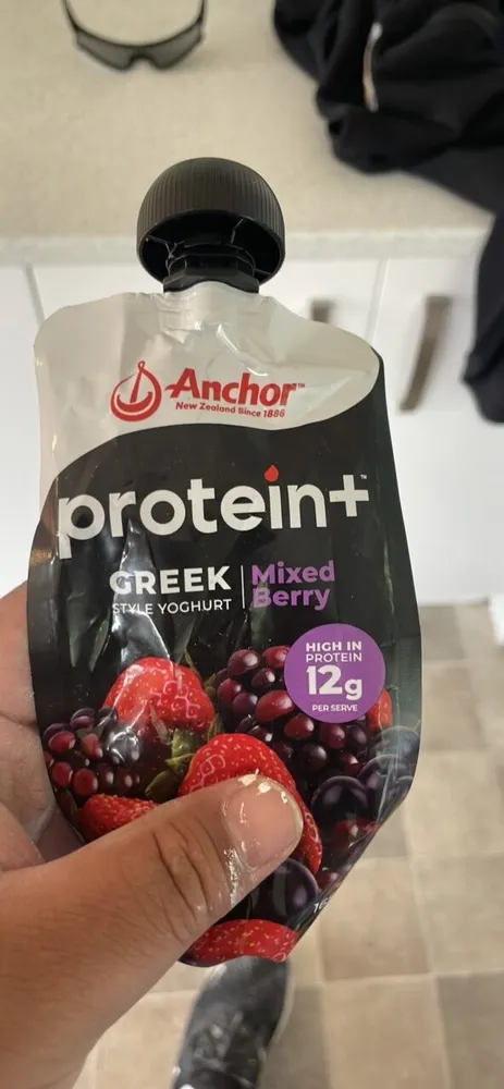 GREEK STYLE YOGHURT WITH MIXED BERRY