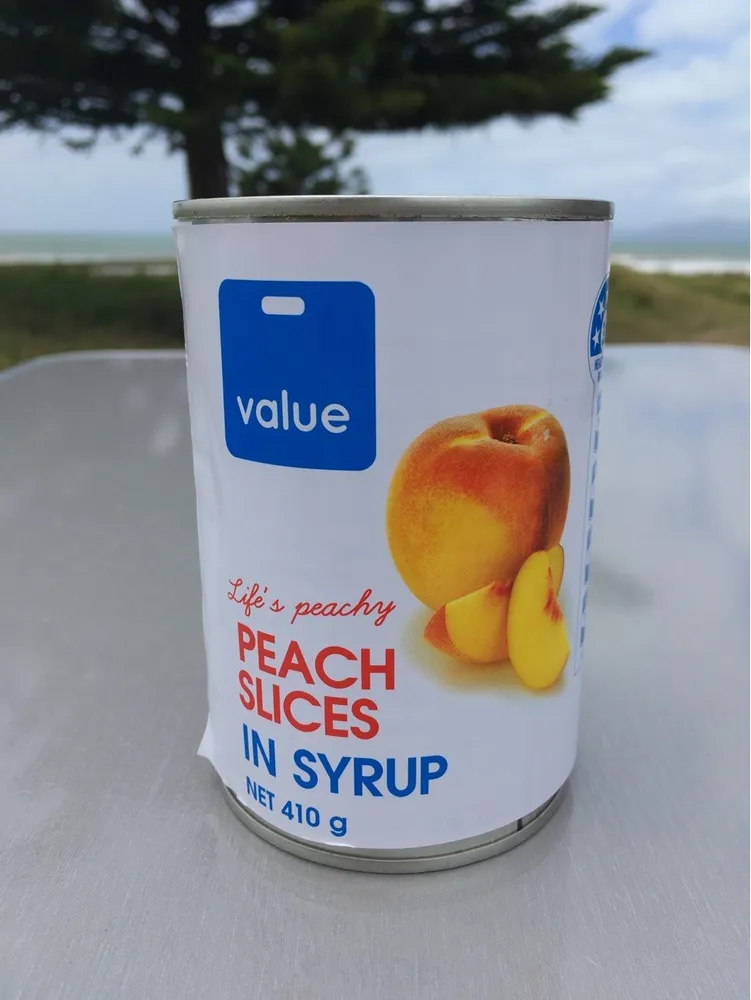 Peach slices in syrup