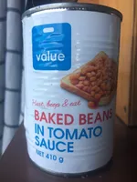 Baked beans in tomato sauce