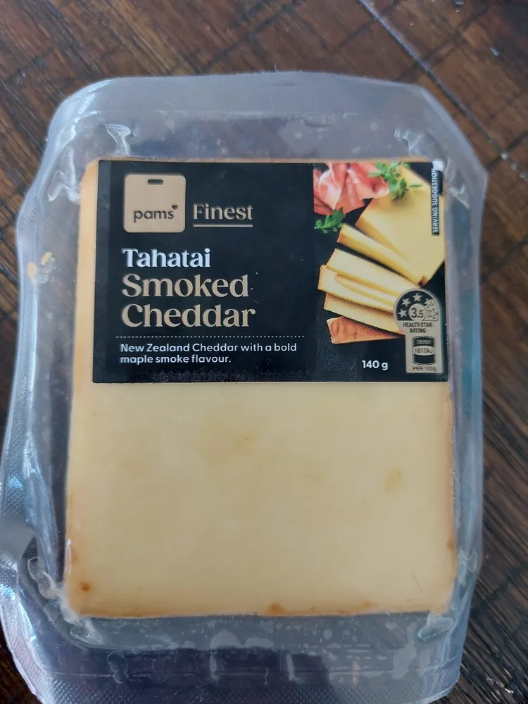 Pams Tahatai Smoked Cheddar