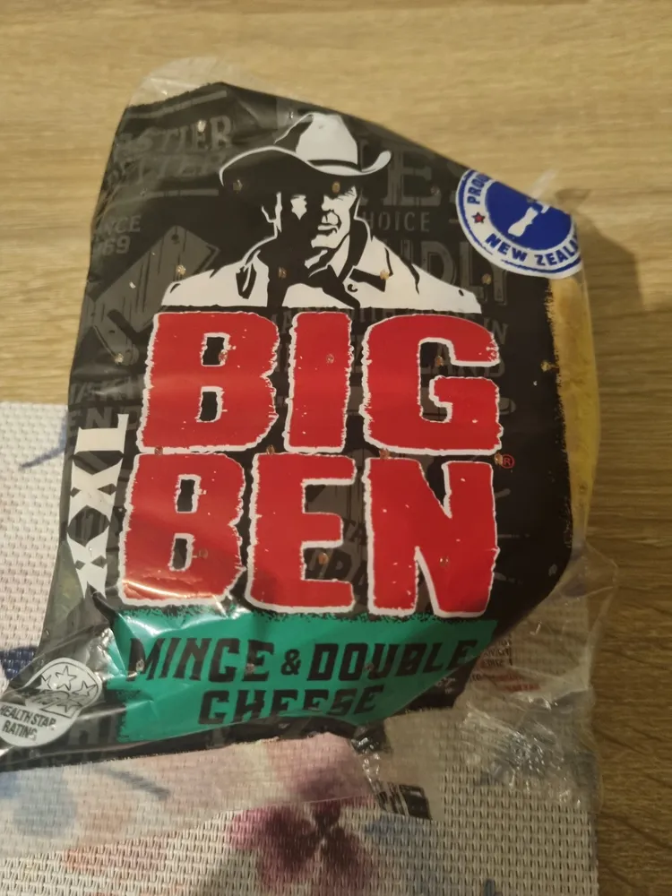 XXL Mince & Cheese Pie