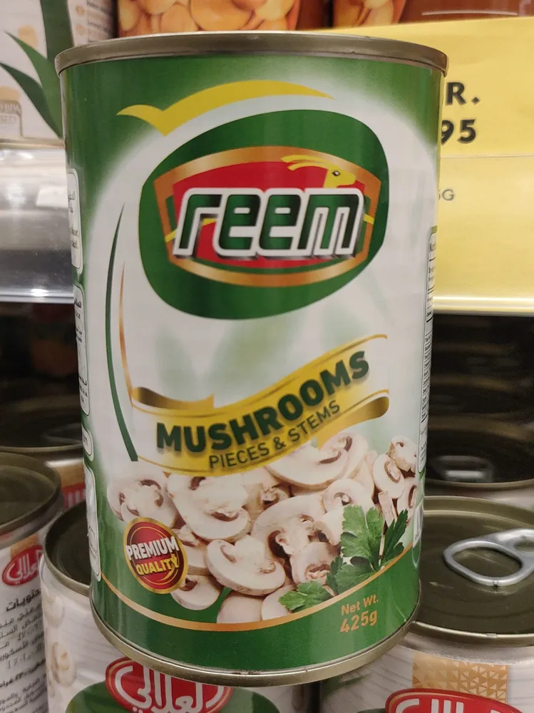 Reem mushrooms pieces and stems