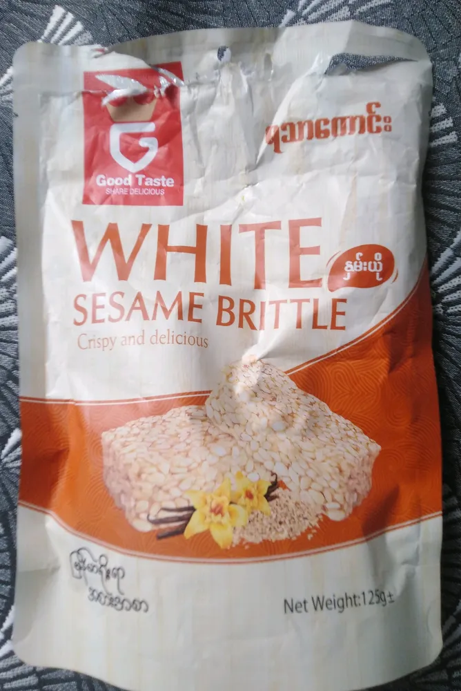 white sésamr brittle