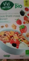 Musei croccante con frutti rossi