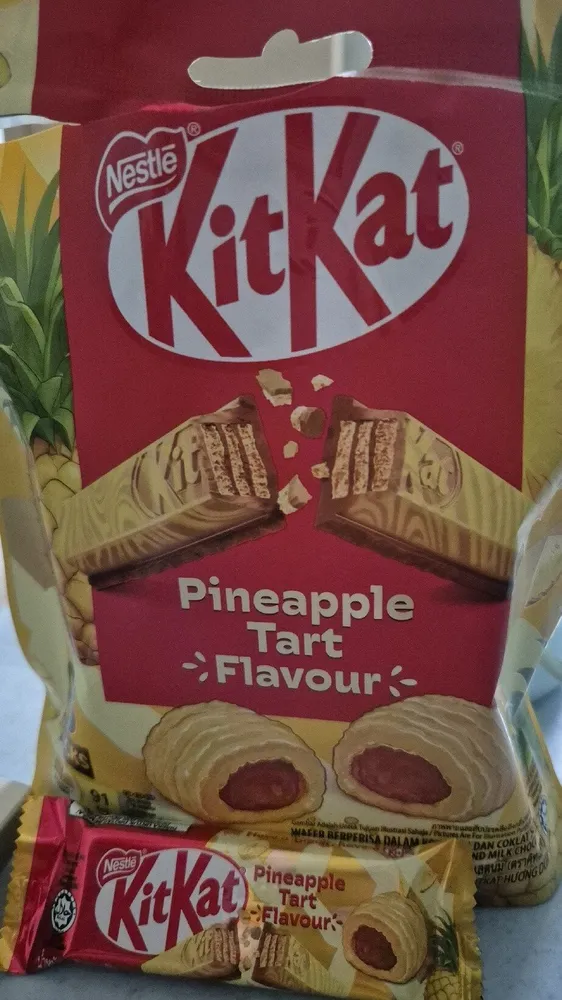 Kit Kat Pineapple Tart Flavour