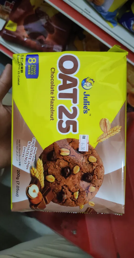 Oat 25 Hazelnuts & Chocolate chips