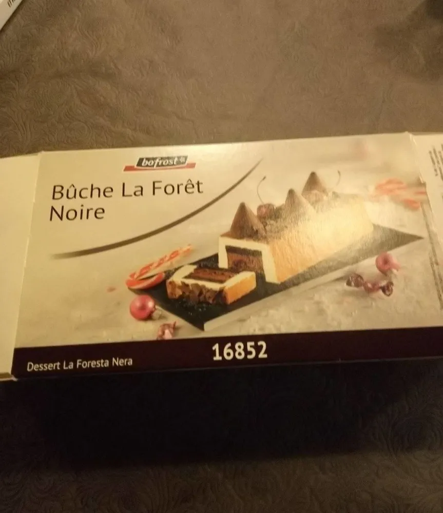 Bûche la forêt noire