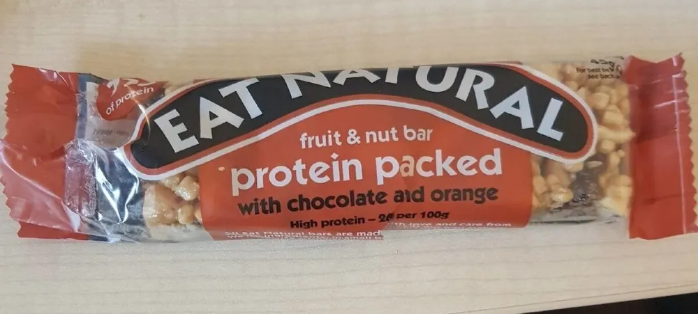 Fruit & nut bar protein packed with chocolate and orange