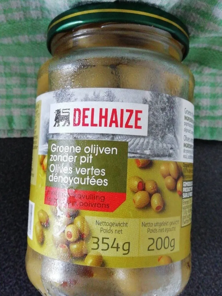 Olives vertes dénoyautées farcies au poivron rouge