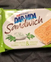 Sandwich fromage frais et herbes