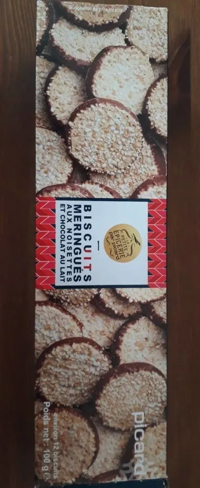 Biscuits meringués aux noisettes et chocolat au lait