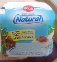Yogur natural con azúcar moreno de caña
