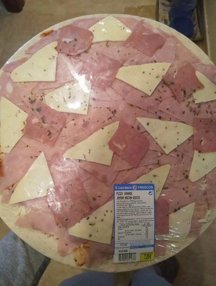 Pizza grande jamón y queso