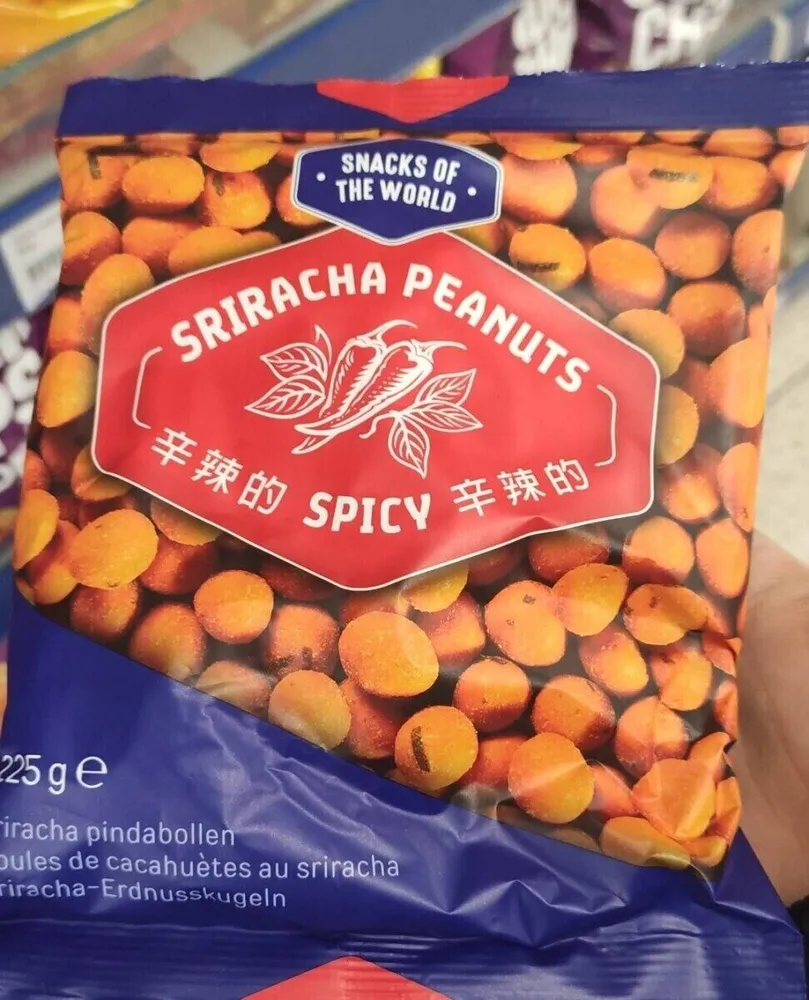 Sriracha peanuts